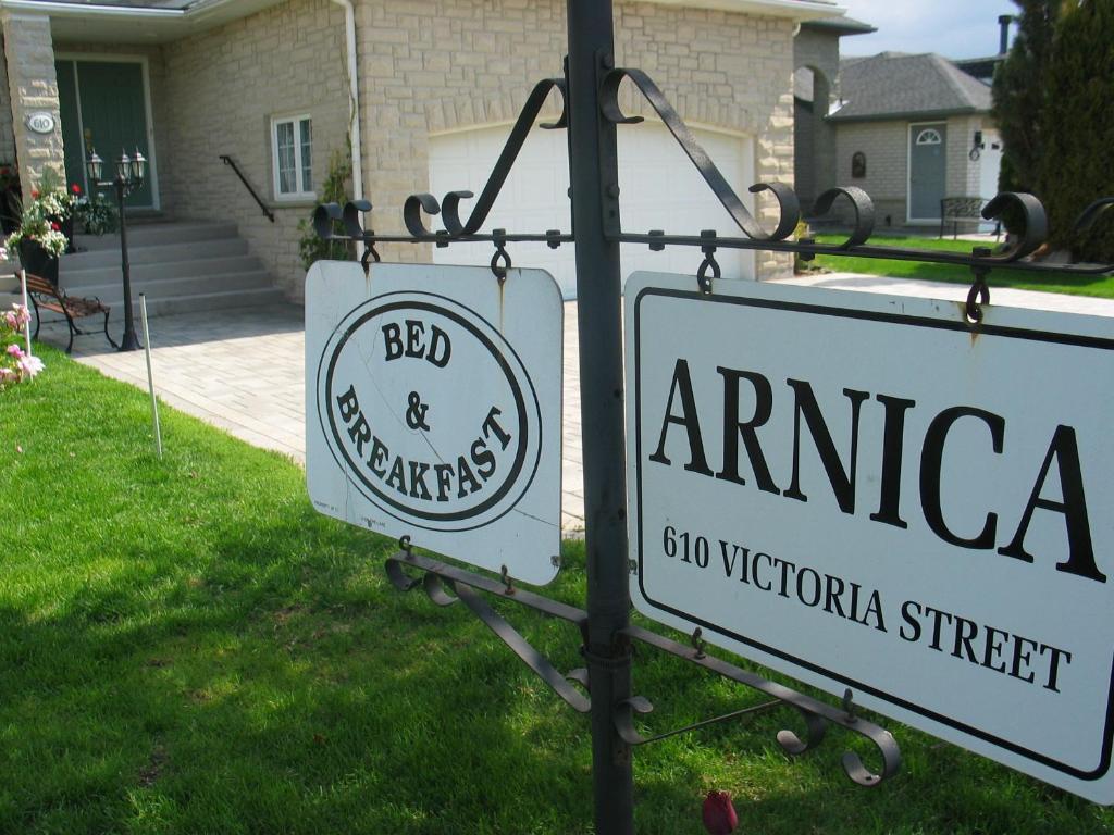 Arnica Bed & Breakfast Bed & Breakfast Niagara-on-the-Lake Exterior foto